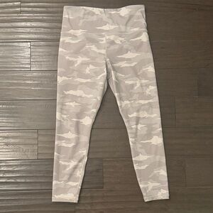Athleta Women's Gray and White Camo Leggings